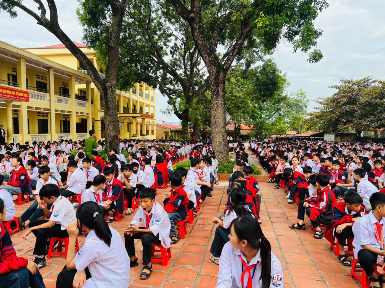 Trường cấp 2 Phượng Sơn
